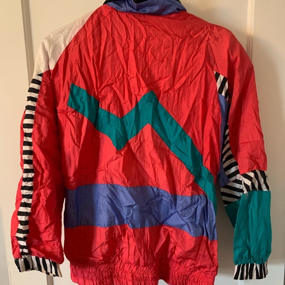 Retro Windbreaker - Picture 2 of 2